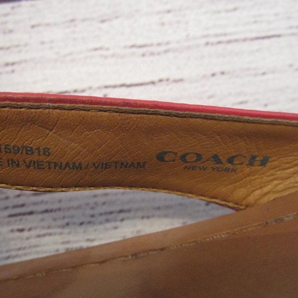 Coach Shelly Open Toe Leather Flip Flop - Picture 5 of 6